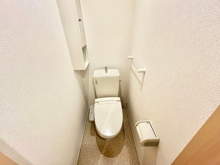 物件内観写真14　(トイレ)