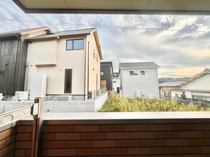 物件内観写真22　(室内からの展望)