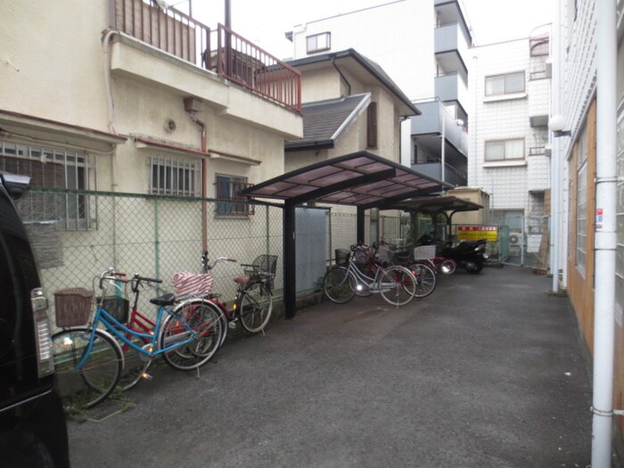 物件外観写真2　(駐輪場)
