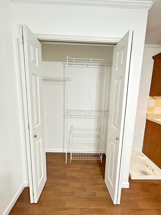 物件内観写真12　(収納)