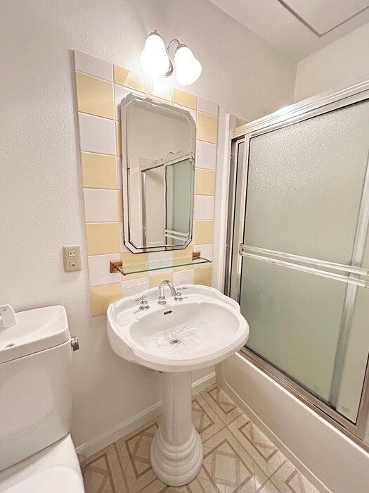 物件内観写真15　(洗面)