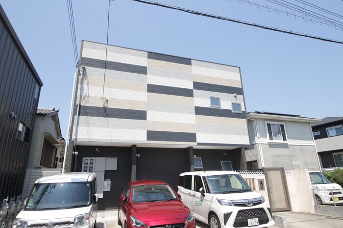 物件外観写真4　(外観写真)