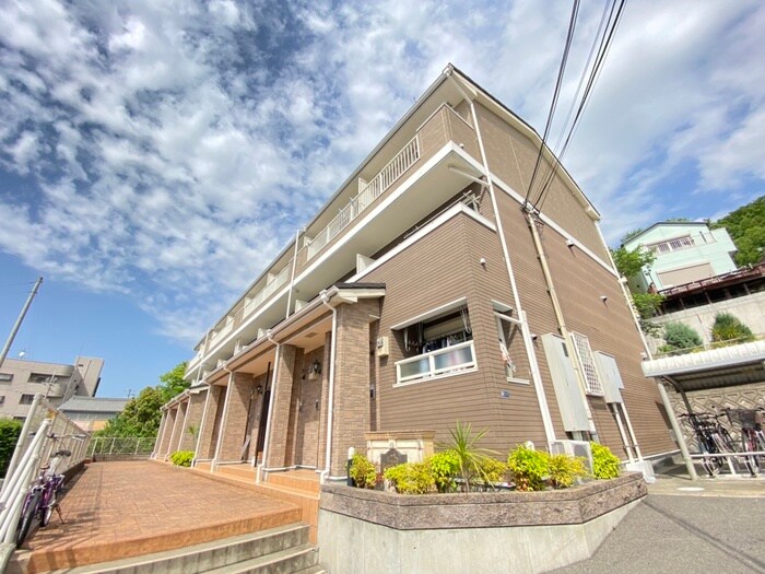 物件外観写真1　(外観写真)