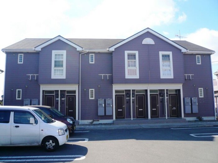 物件外観写真2　(駐車場)