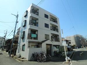 ウイング２１外観写真