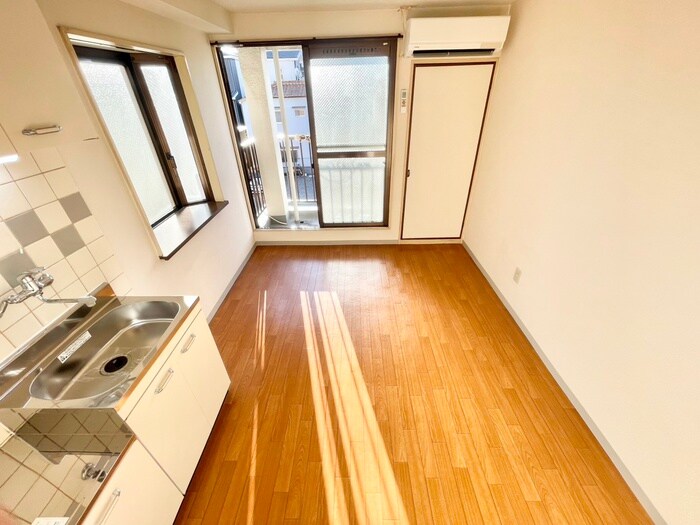 物件内観写真14　(居室)