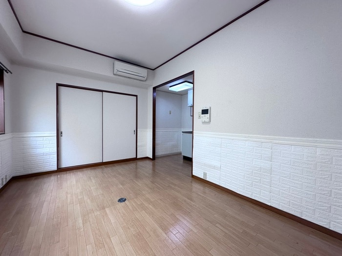 物件内観写真5　(居室)