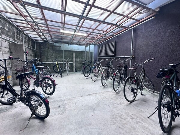 駐輪場