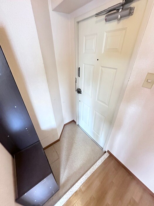 物件内観写真15　(玄関)