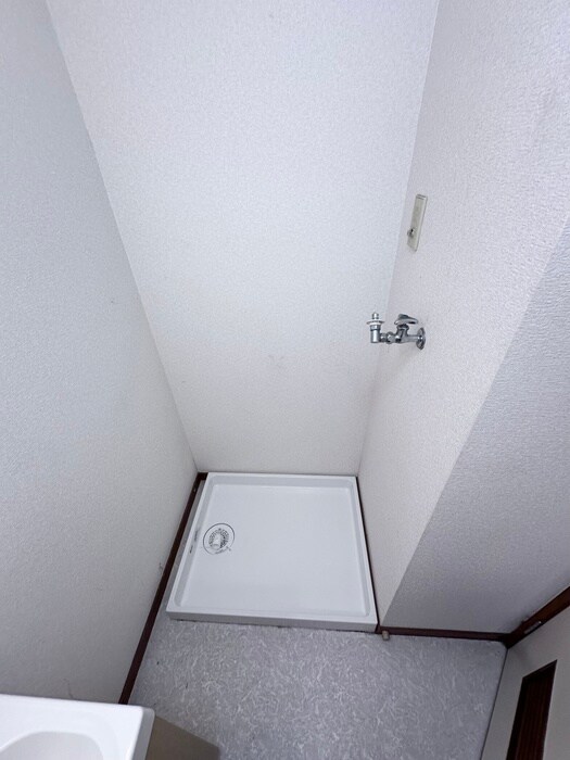 物件内観写真15　(洗濯機置場)