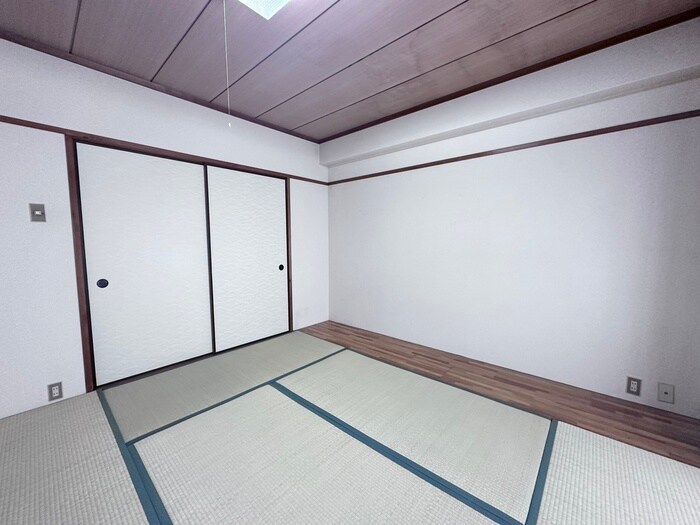 物件内観写真18　(居室)