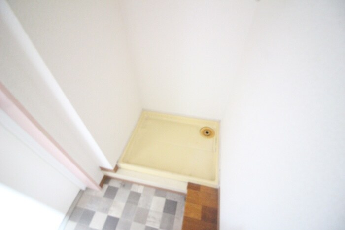 物件内観写真19　(洗濯機置場)