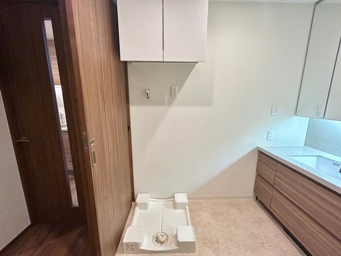 物件内観写真17　(洗濯機置場)