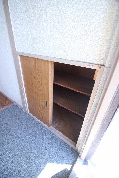 物件内観写真16　(靴箱)