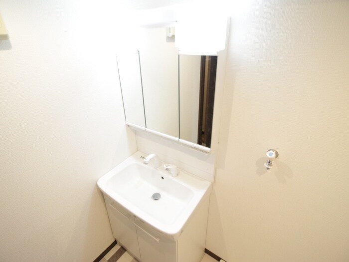 物件内観写真11　(洗面)