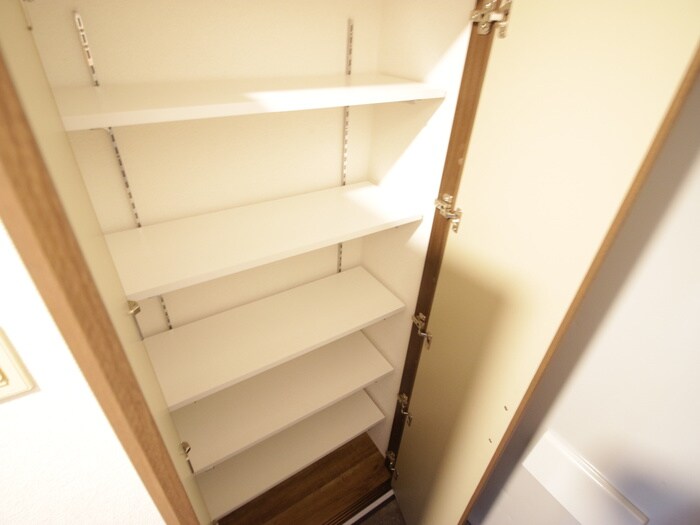 物件内観写真18　(靴箱)