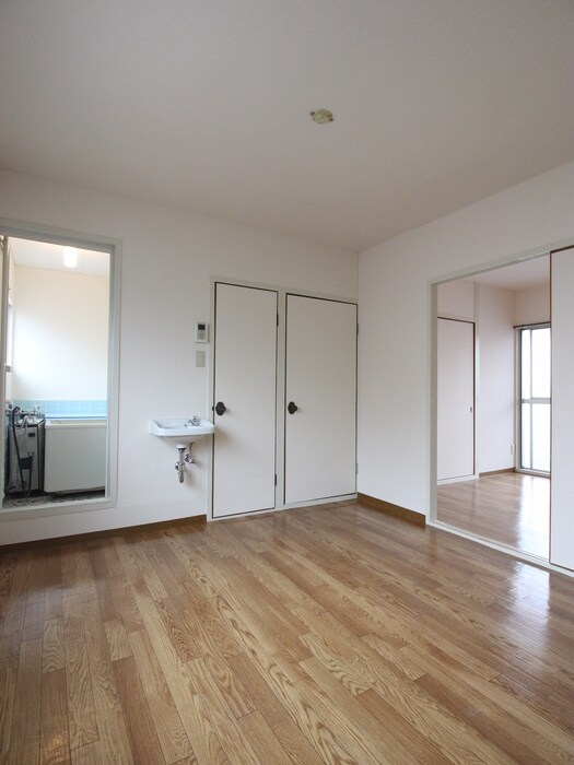 物件内観写真10　(居室)