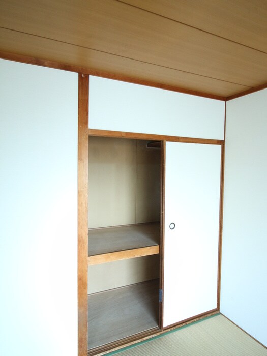 物件内観写真13　(収納)