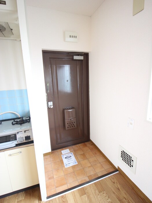 物件内観写真15　(玄関)