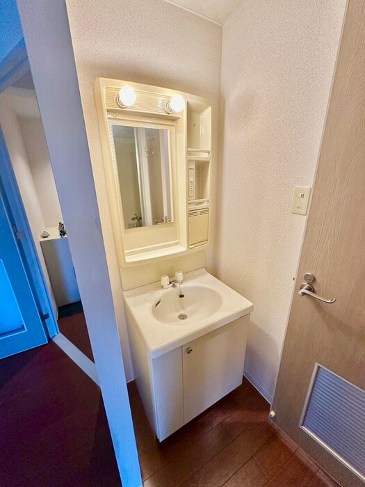 物件内観写真11　(洗面)