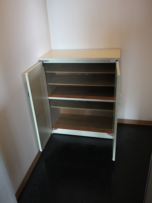 物件内観写真15　(靴箱)