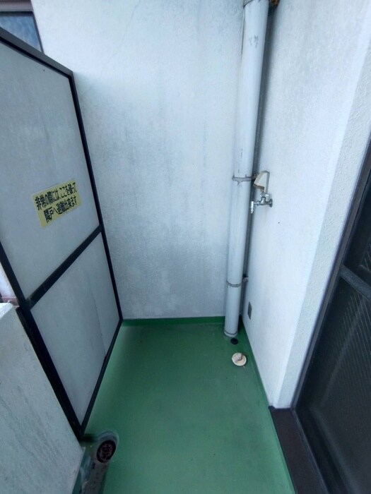 物件内観写真18　(洗濯機置場)