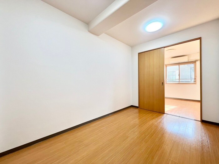 物件内観写真9　(居室)