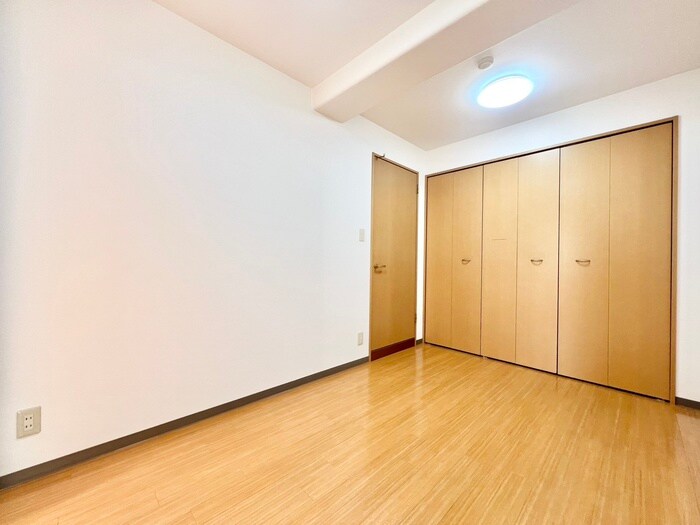 物件内観写真10　(居室)