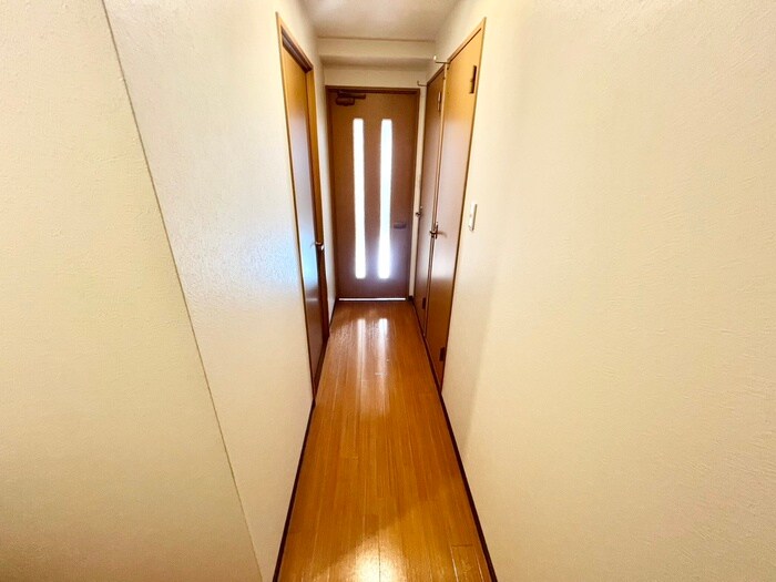 物件内観写真21　(廊下)