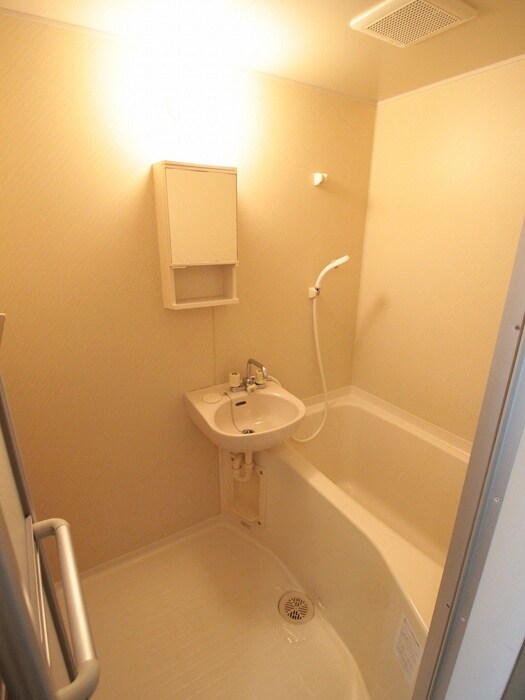 物件内観写真12　(バス／シャワールーム等)
