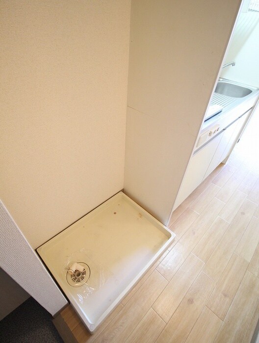 物件内観写真14　(洗濯機置場)