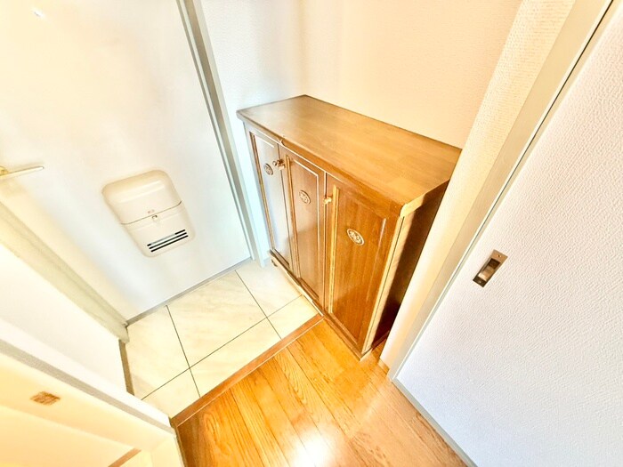 物件内観写真15　(靴箱)