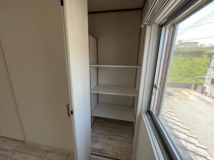 物件内観写真12　(収納)