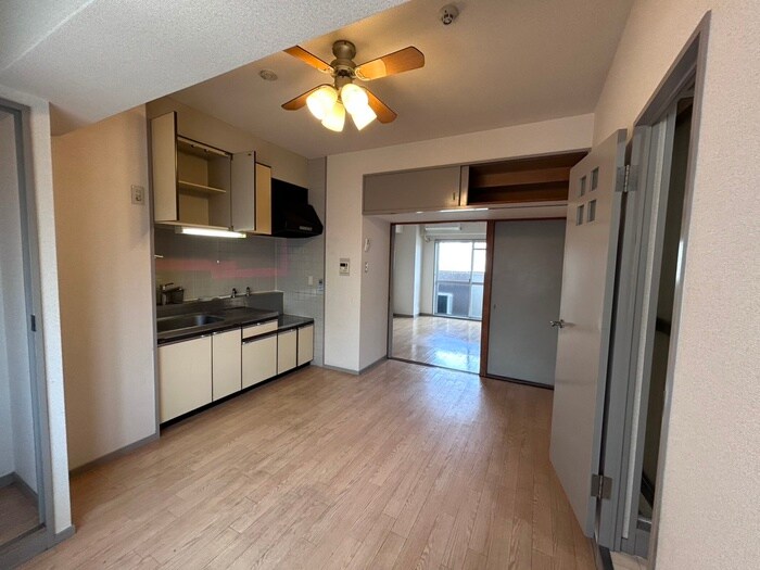 物件内観写真8　(居室)