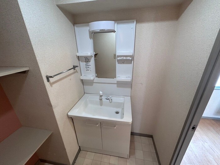 物件内観写真12　(洗面)