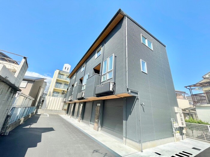 物件外観写真1　(外観写真)