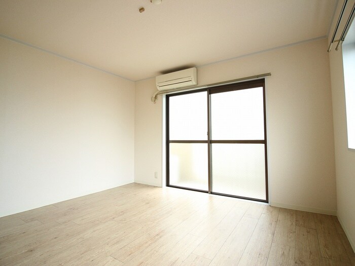 グレースハイツ嵯峨野の居室