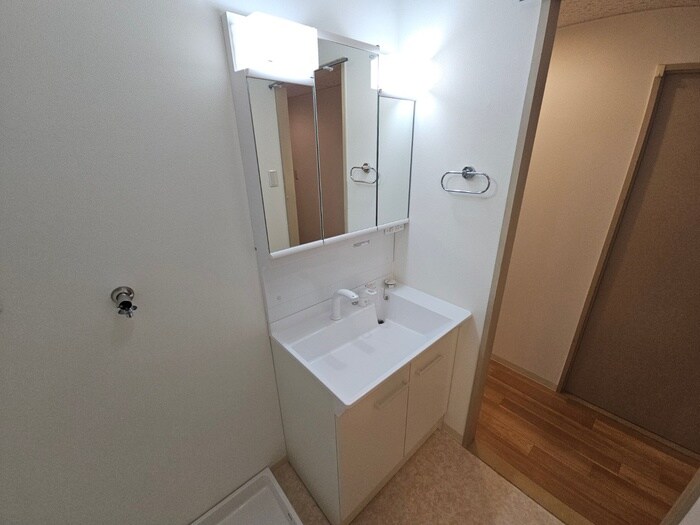 物件内観写真9　(洗面)