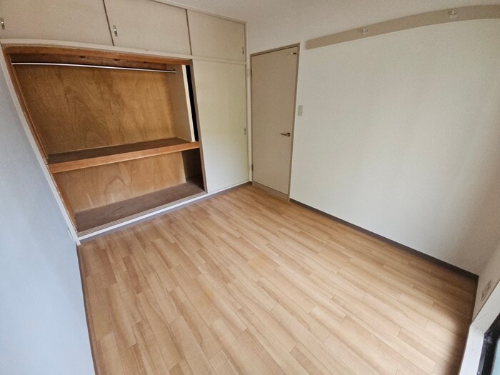 物件内観写真15　(居室)