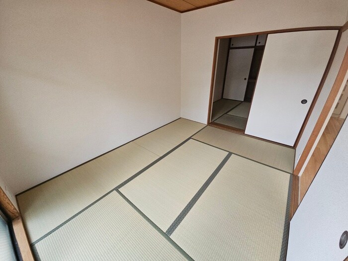 物件内観写真16　(居室)