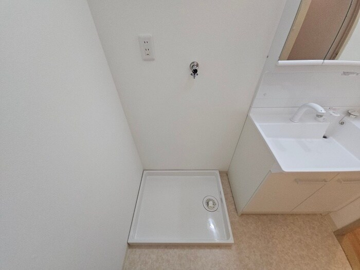 物件内観写真21　(洗濯機置場)