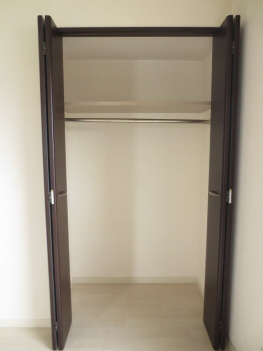 物件内観写真10　(収納)