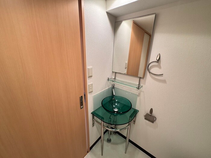 物件内観写真8　(洗面)