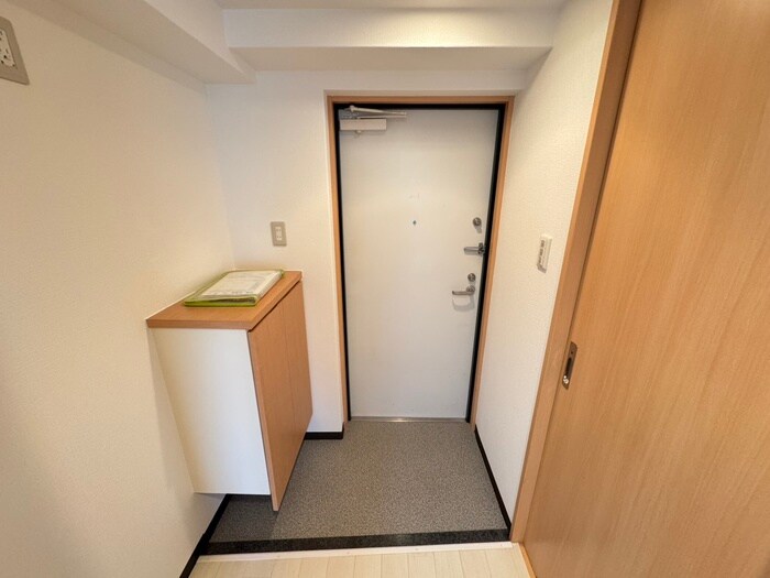 物件内観写真20　(玄関)