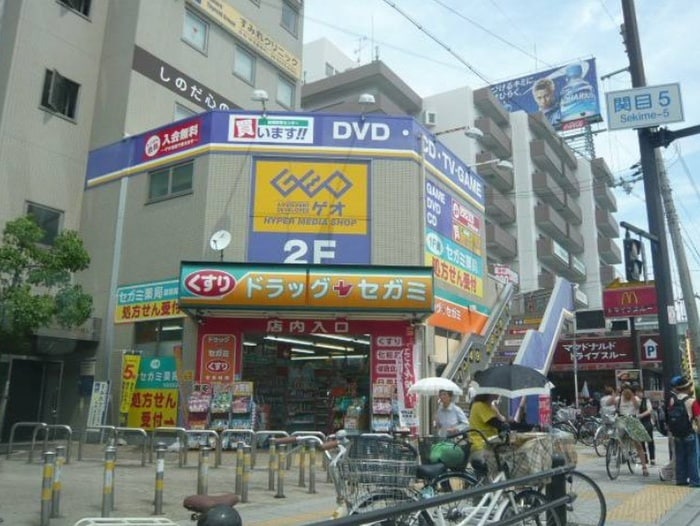 ドラッグストア