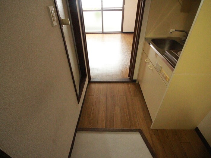 物件内観写真15　(廊下)