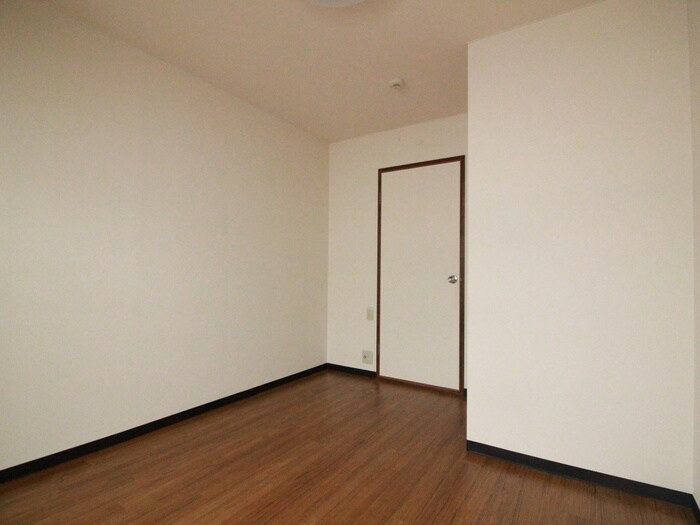 物件内観写真16　(居室)