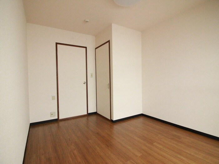 物件内観写真19　(居室)