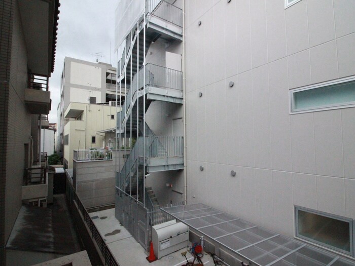 物件内観写真21　(室内からの展望)