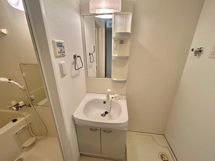 物件内観写真16　(洗面)